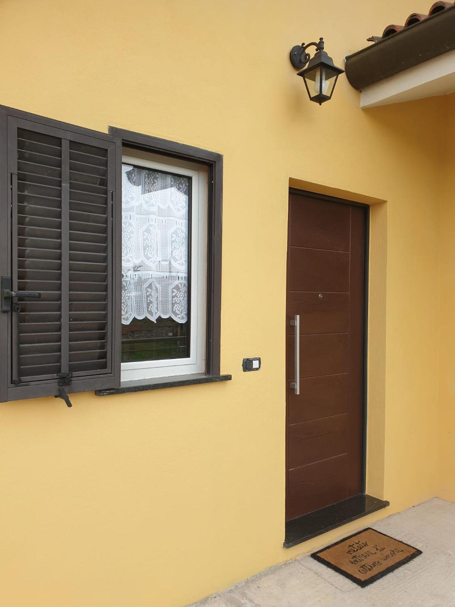 Casa Vacanze Alice E Arianna Cairo Montenotte Exterior foto